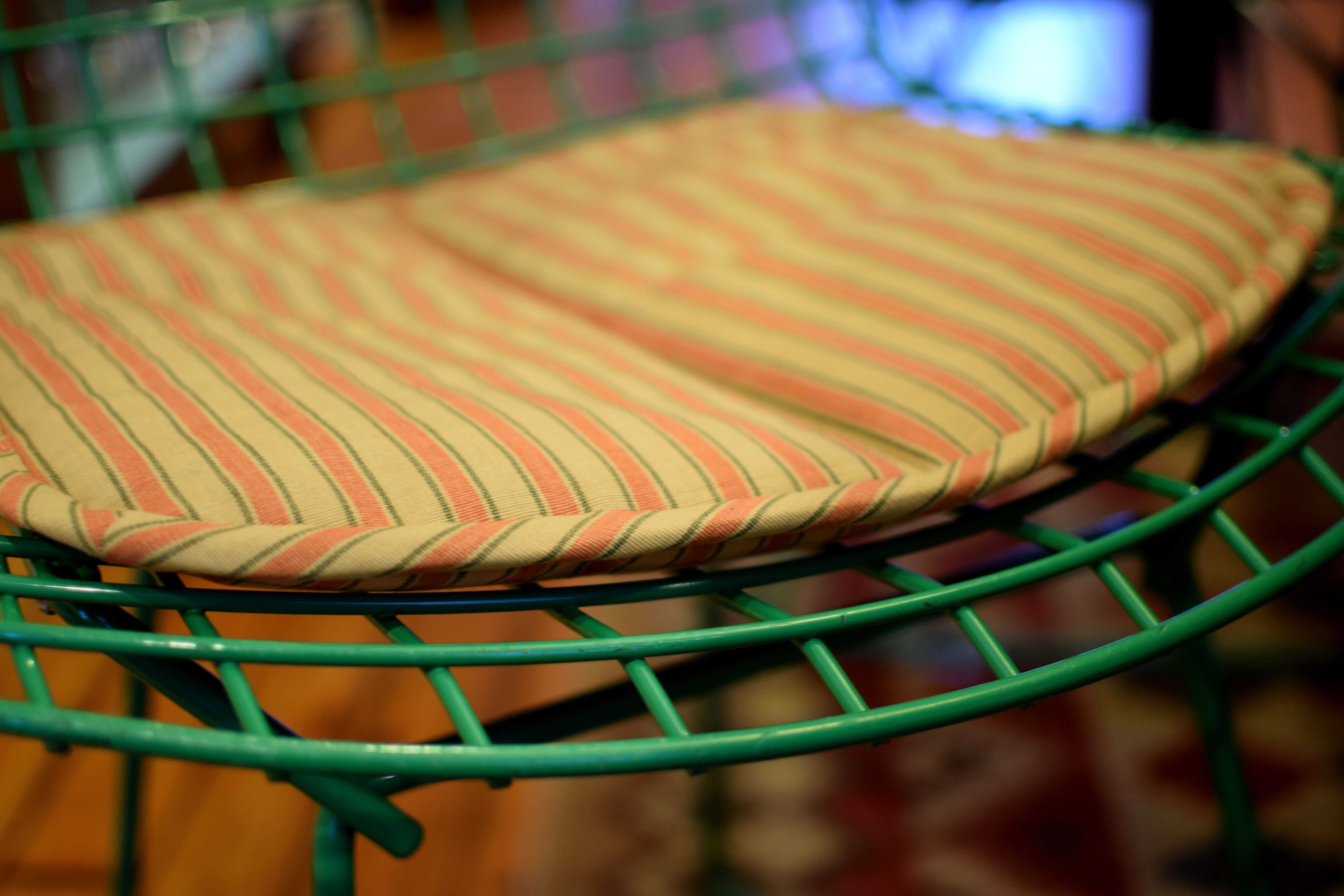 bertoia_chair_cushion1.jpg